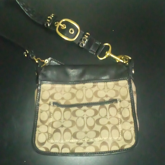 Coach - Picture 7 of 7